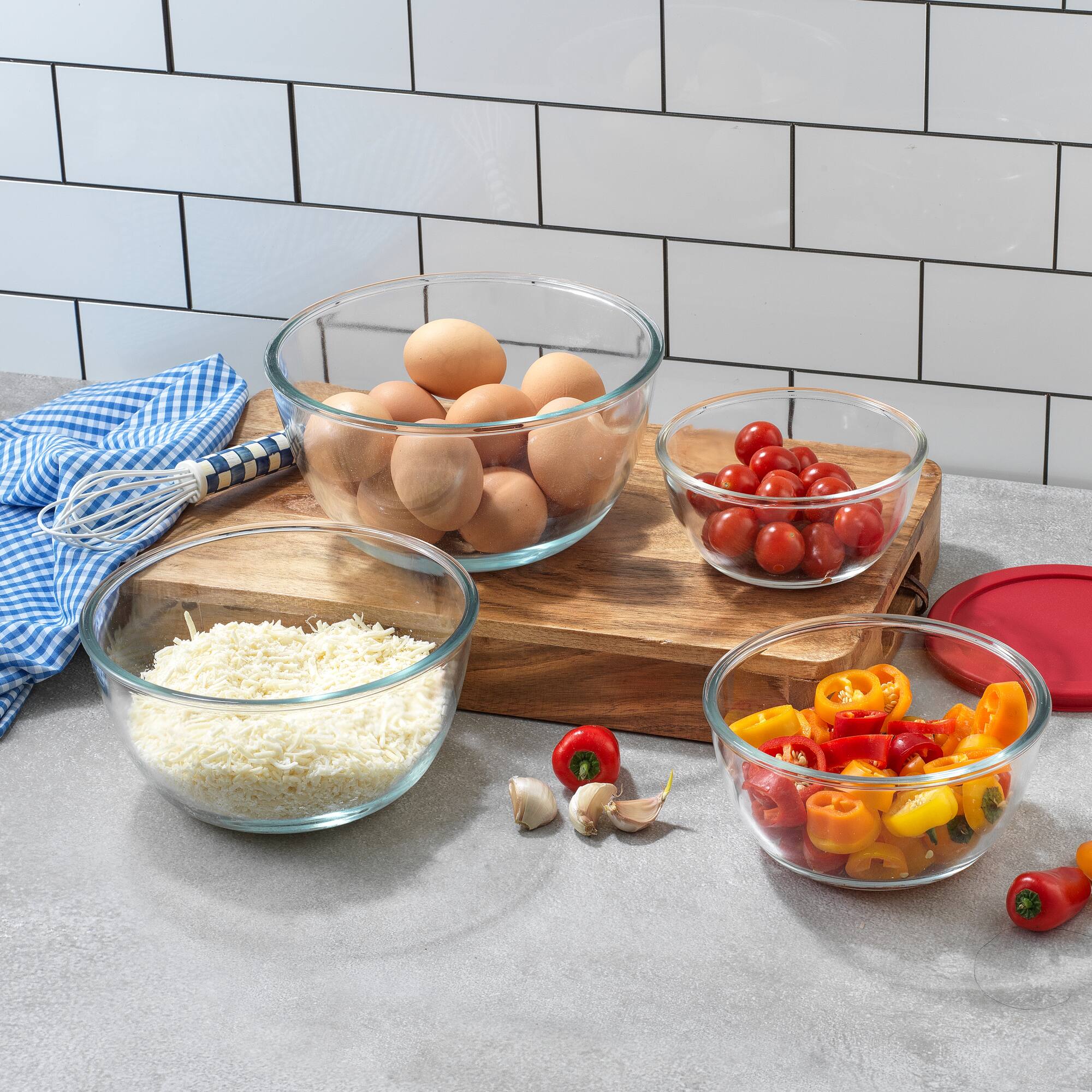 JoyJolt® Glass Mixing Bowls with Lids Set